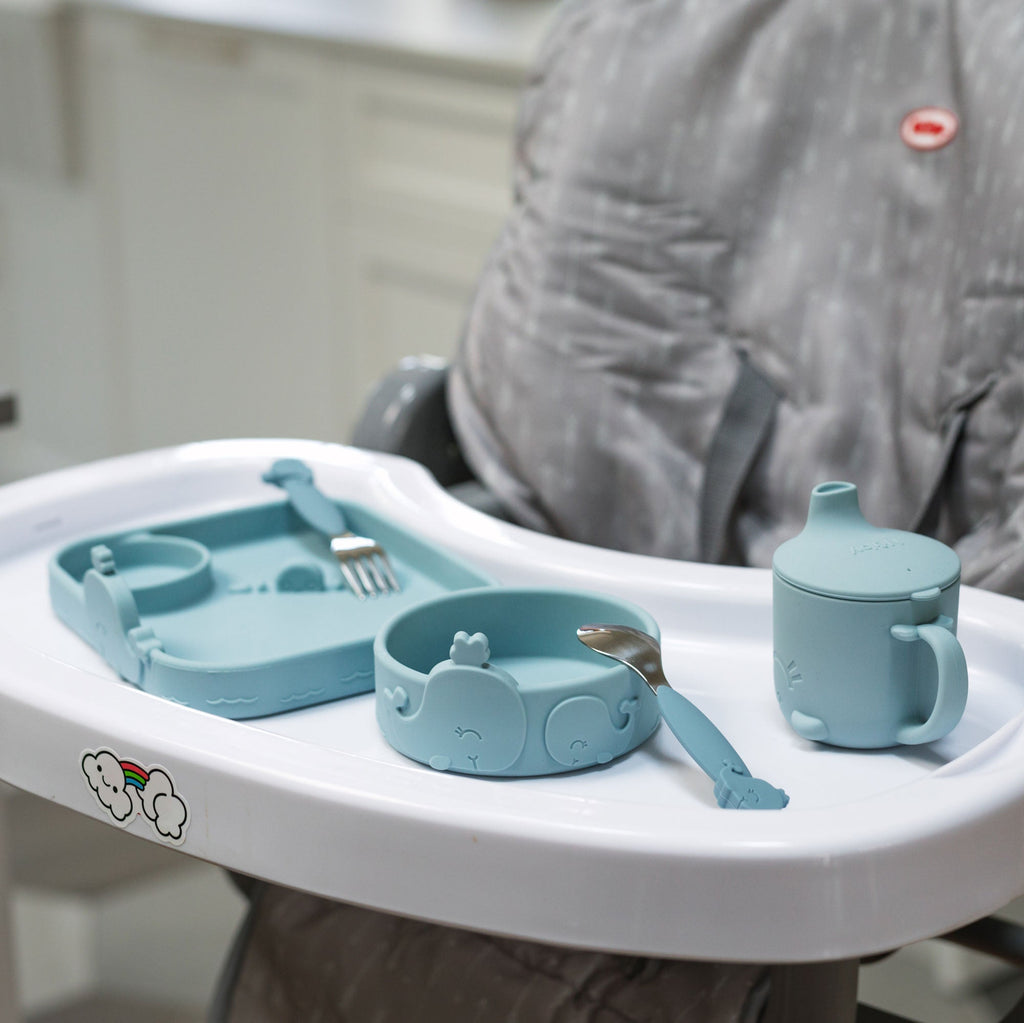 Animal Friends 6-Piece Dinnerware Set - Blue Whale #328GI